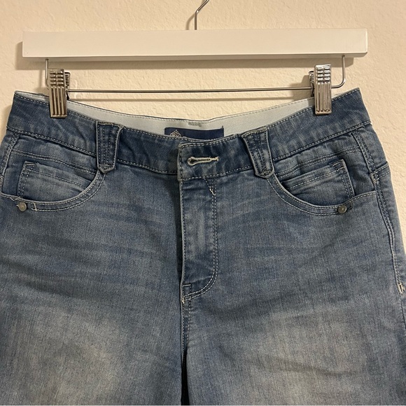 Democracy Ab Solution Shorts Women’s 4 Jean Bermuda Stretch Denim Preppy Classic - Picture 2 of 13